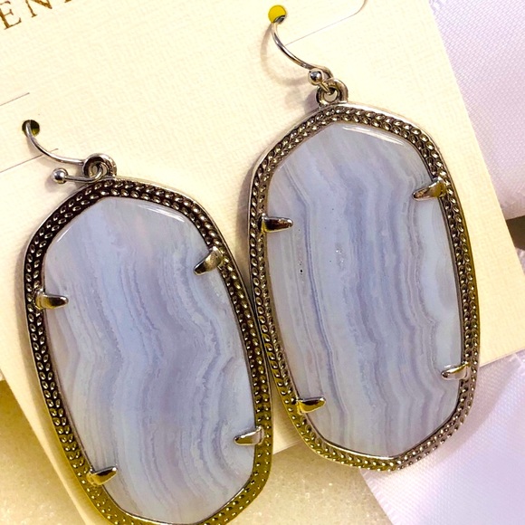 NWT Kendra Scott RARE & Retired Danielle Earrings Blue Lace Agate & Silver W😍W - Picture 8 of 12
